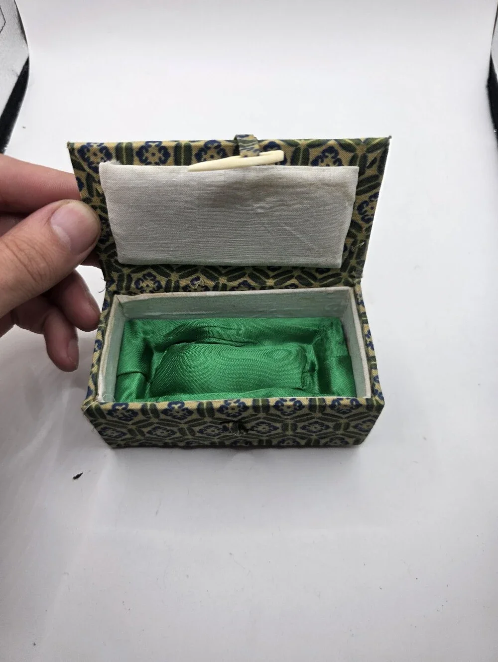Set of 3 Vintage 1970s Chinese Silk Brocade Keepsake Boxes Green Lining Bone